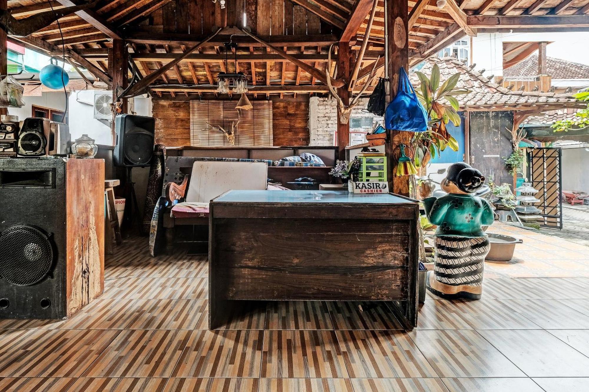 Spot On 91916 Joglo Doyong Homestay Syariah Yogyakarta Exterior foto
