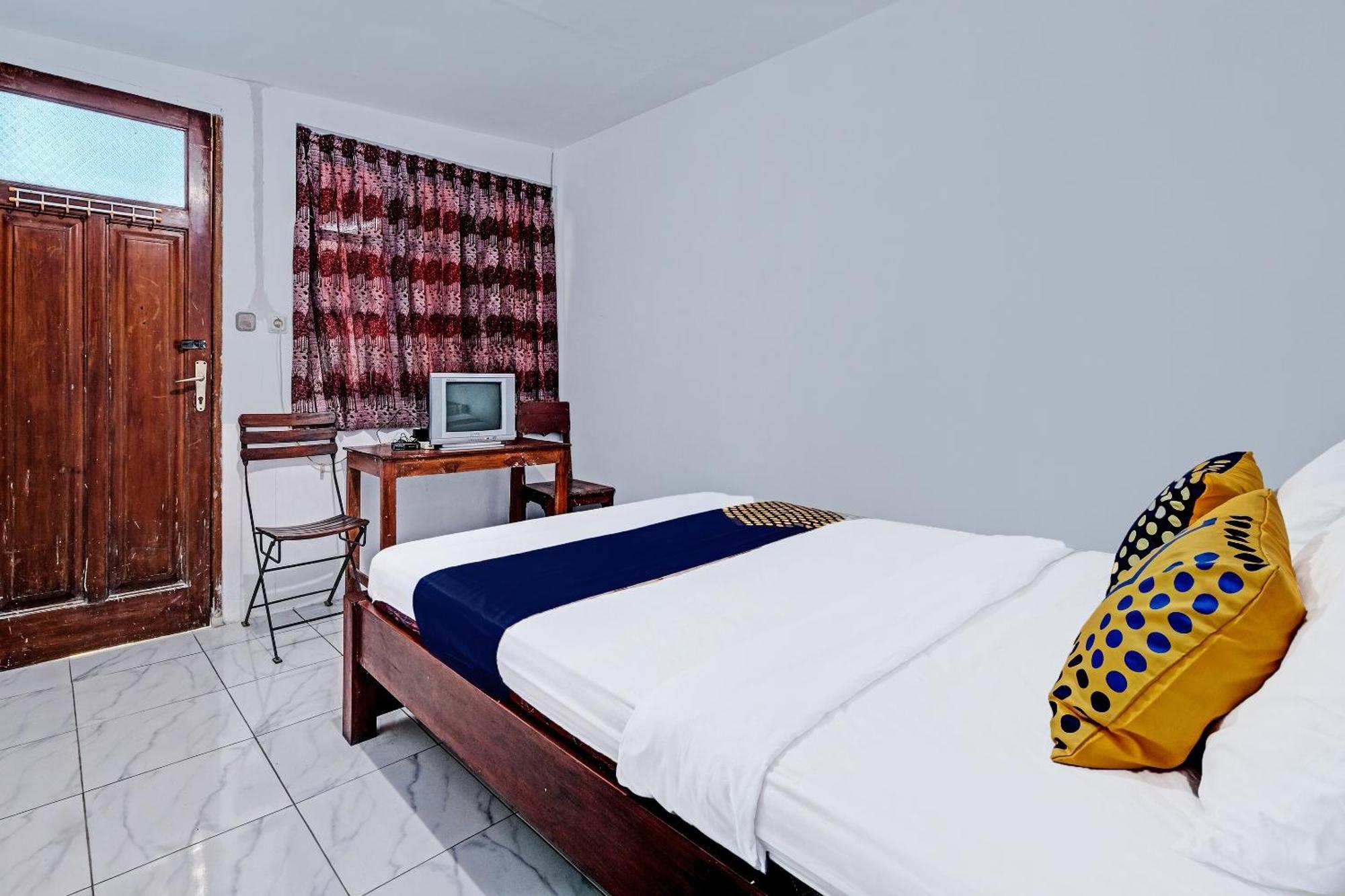 Spot On 91916 Joglo Doyong Homestay Syariah Yogyakarta Exterior foto
